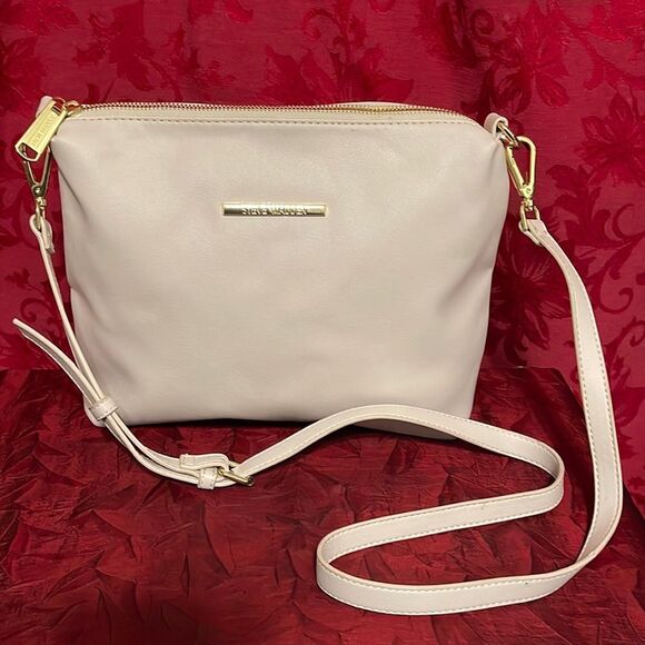 Steve Madden‎ White Cross Body Shoulder Bag….Like New - Picture 1 of 15